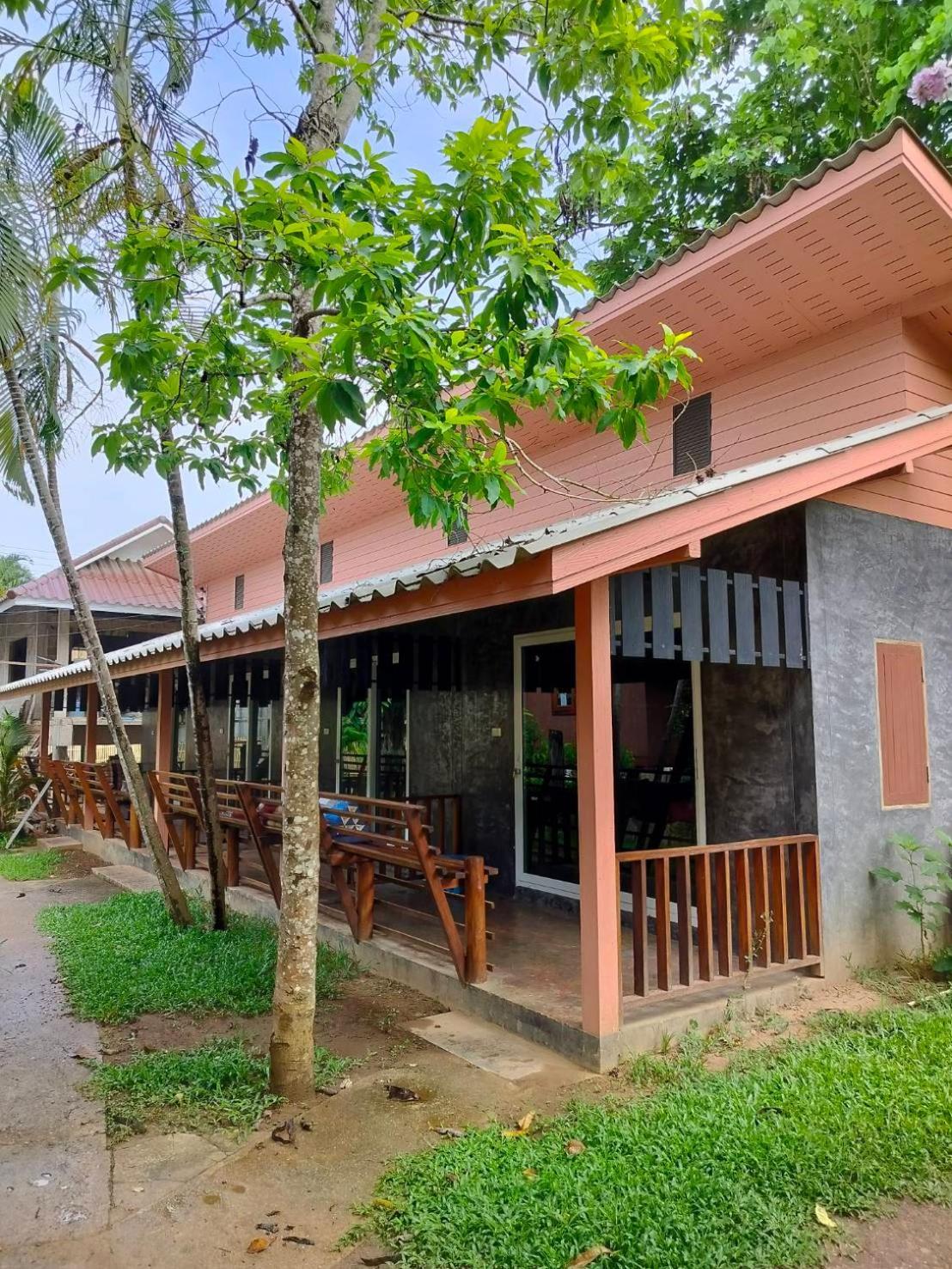 Family Hut Pai Hotel Luaran gambar