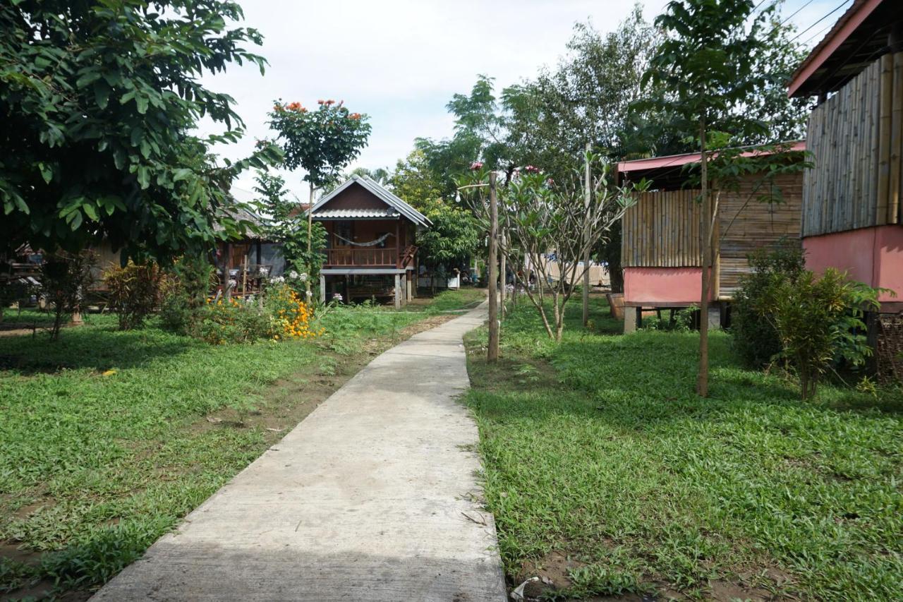Family Hut Pai Hotel Luaran gambar